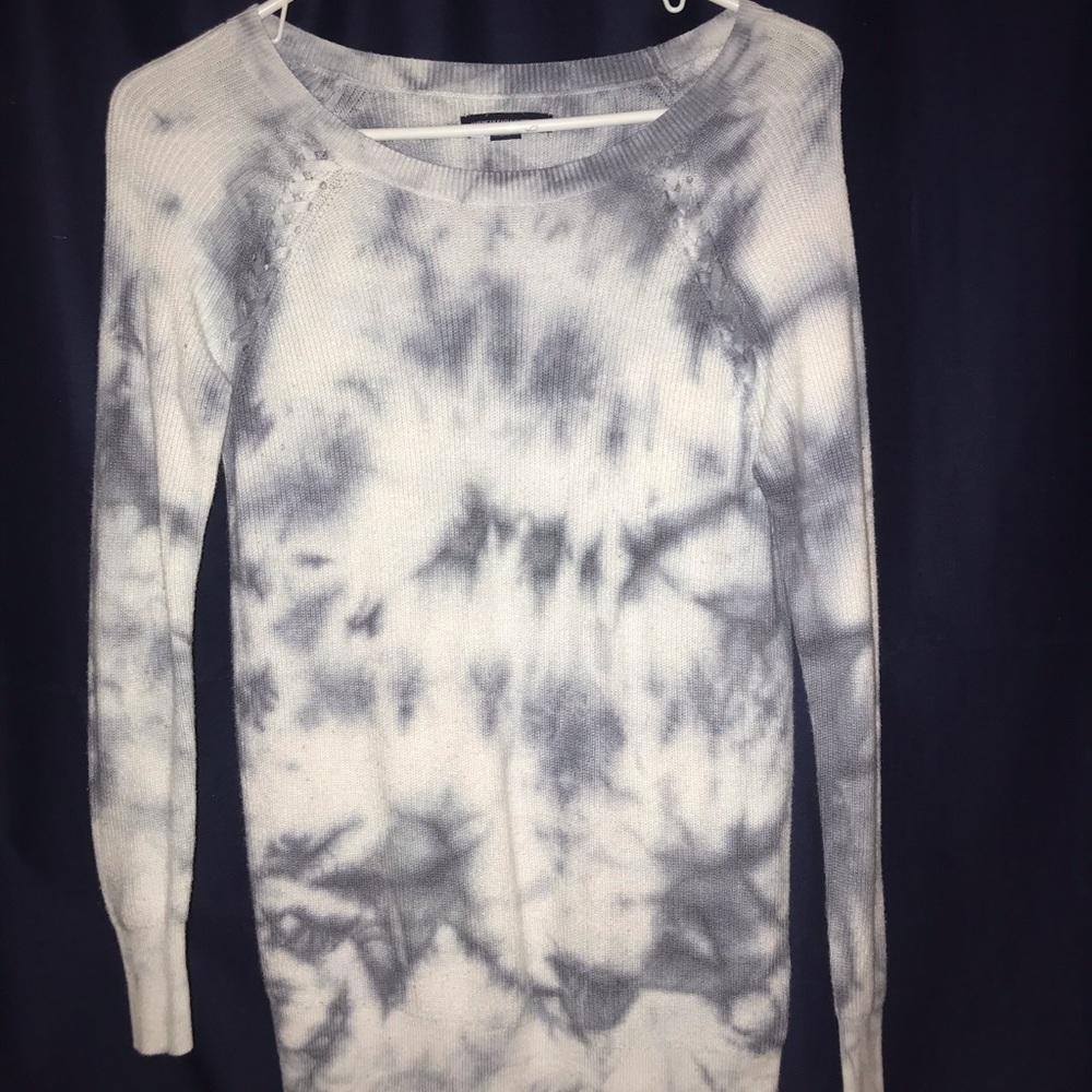AE sweater